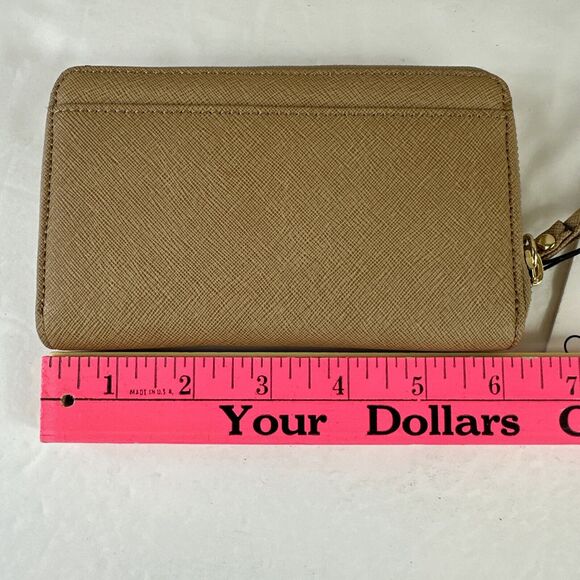 New CALVIN KLEIN Beige/Camel Leather Top Zip Wristlet Wallet Retail $78 NWT - Picture 7 of 8